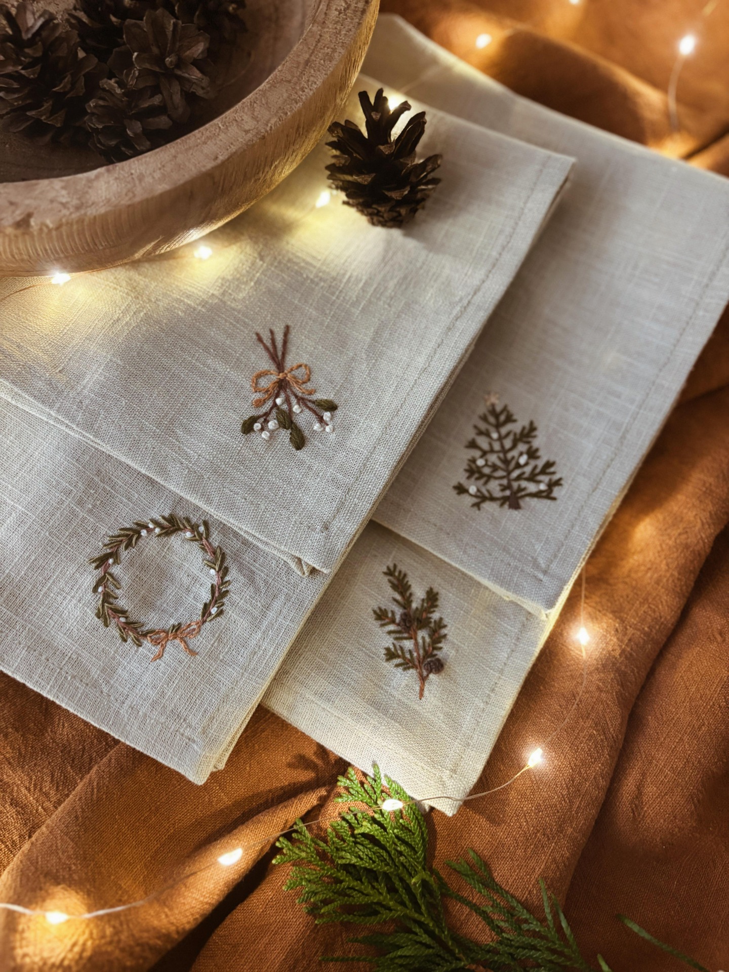 Lněné vánoční prostírání