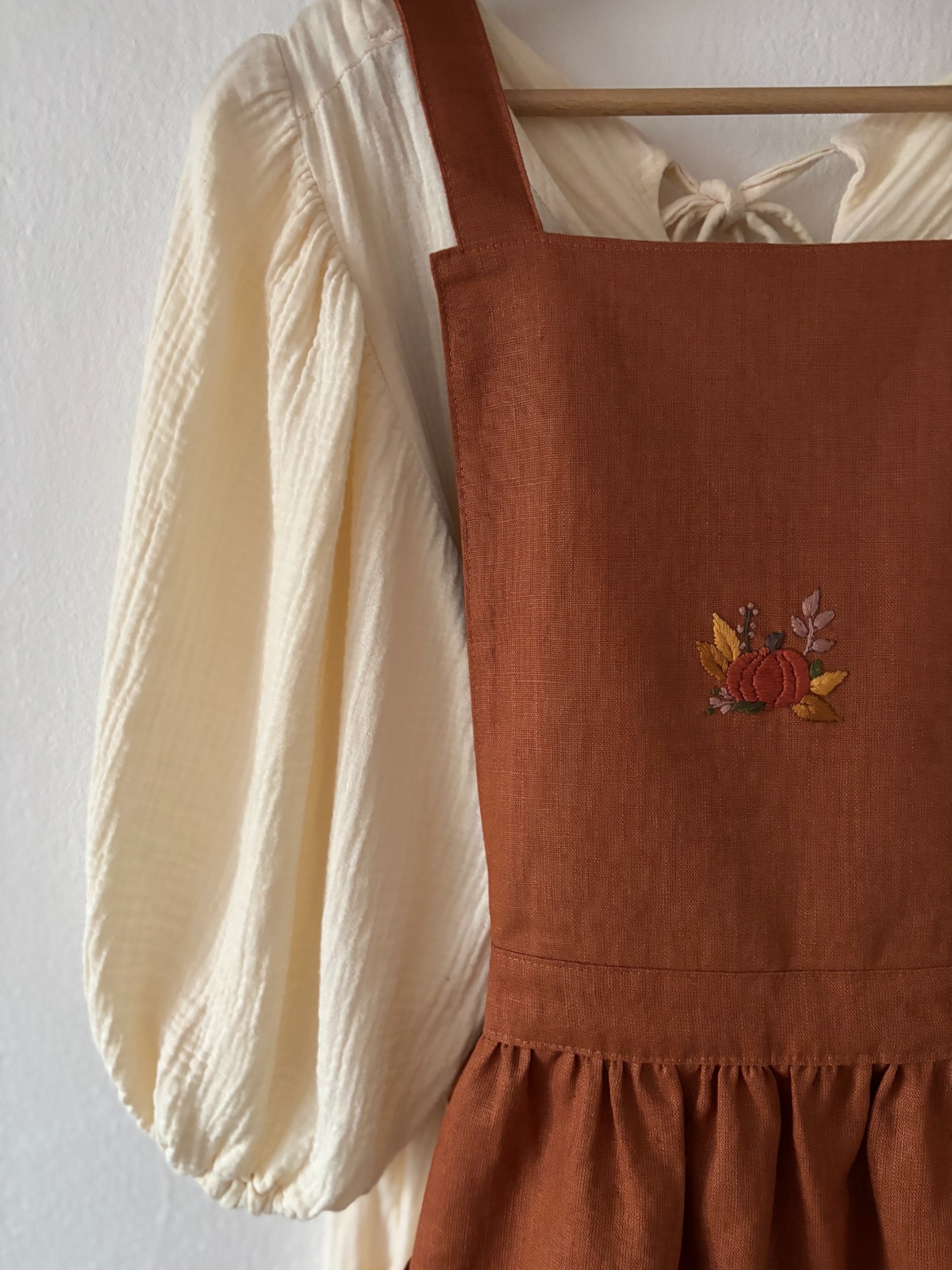 Šatová zástěra s dýní