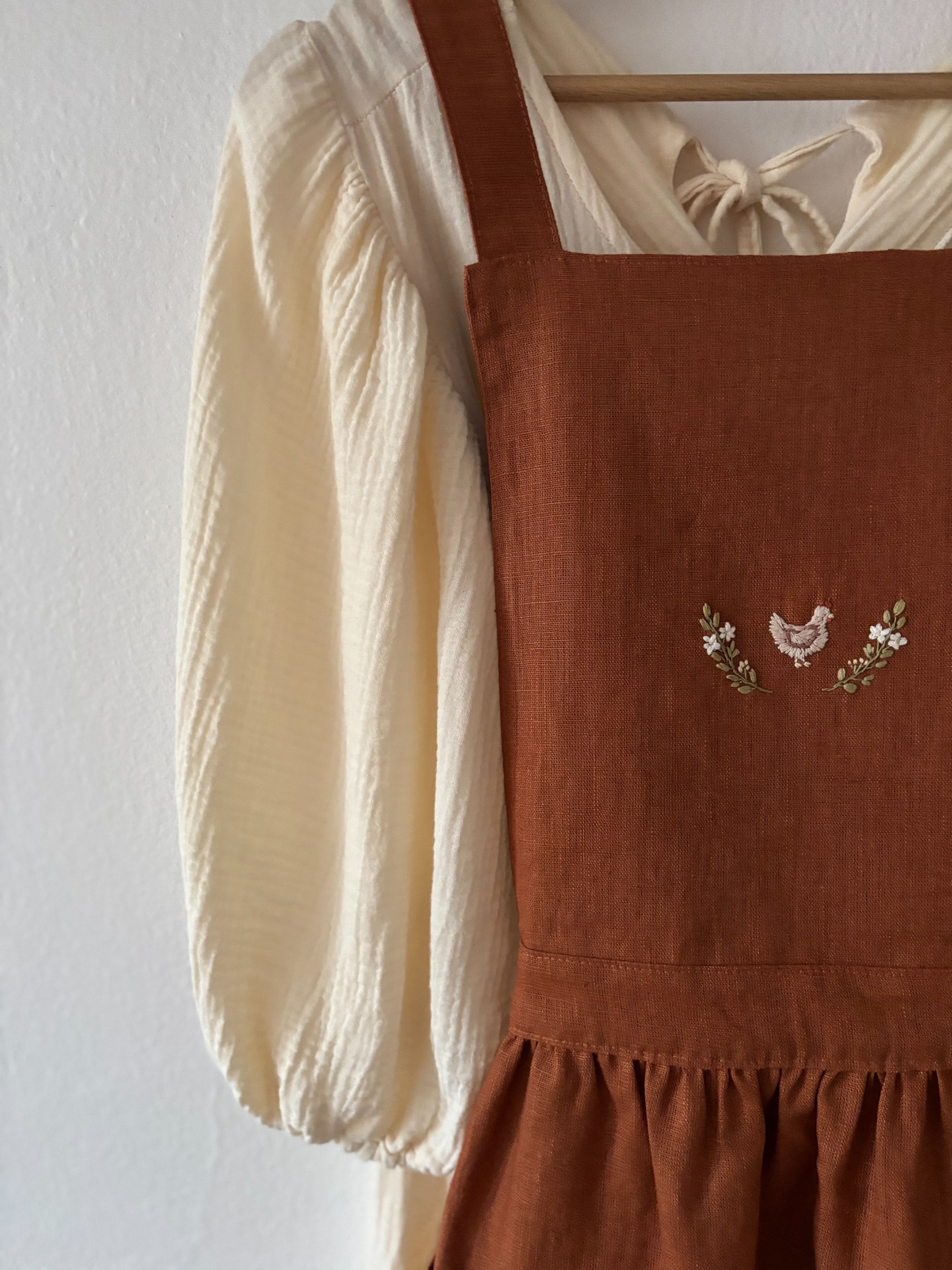 Zástěra se slepičkou