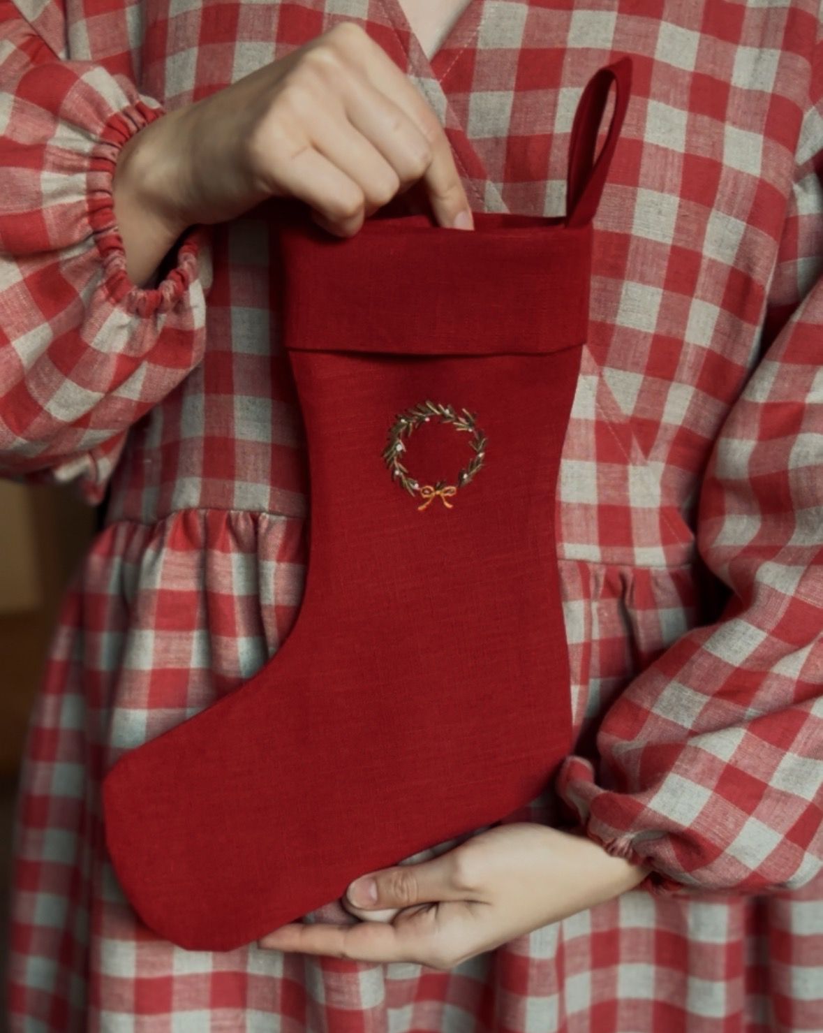 Lněná červená vánoční punčocha